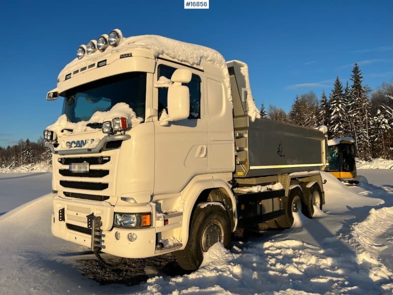 2017 Scania R580 6x4 Plow rigged tipper