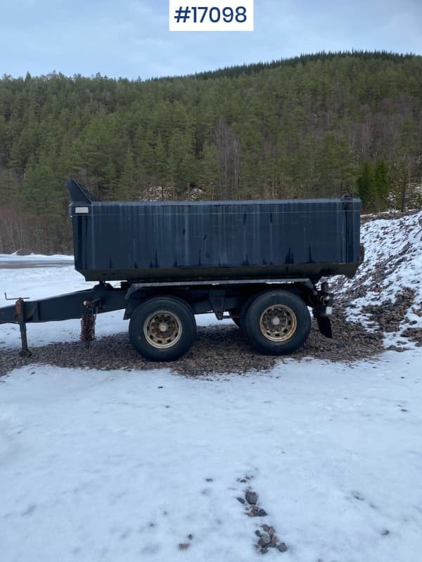 1998 Maur 2 2 axle trailer