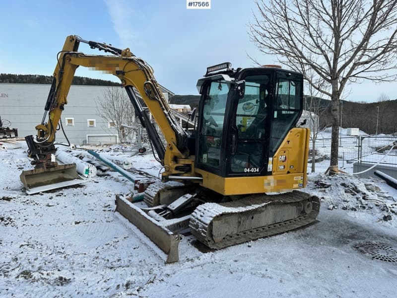  2021 Cat 306CR excavator with R2 tilt and sanding bucket