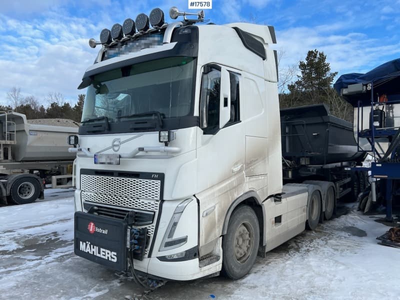 2023 Volvo FH 540 6x4 Plow rig tractor w/ hydraulics and only 6440km!