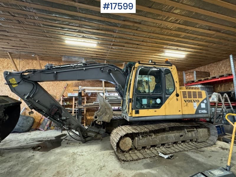 2007 Volvo EC140BLC Tracked excavator w/ lots of equipment and only 3700 hours.