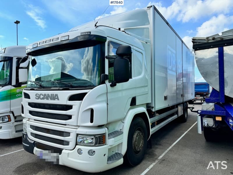  2015 Scania P280 4x2 Box truck w/ full side opening.