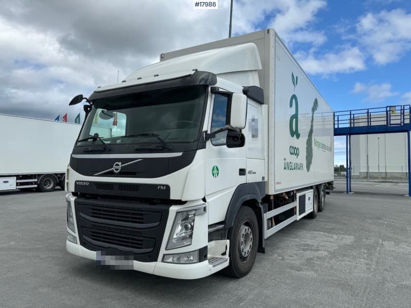  2018 Volvo Fm 410 6x2 box truck w/ 2 temperature units and lift.