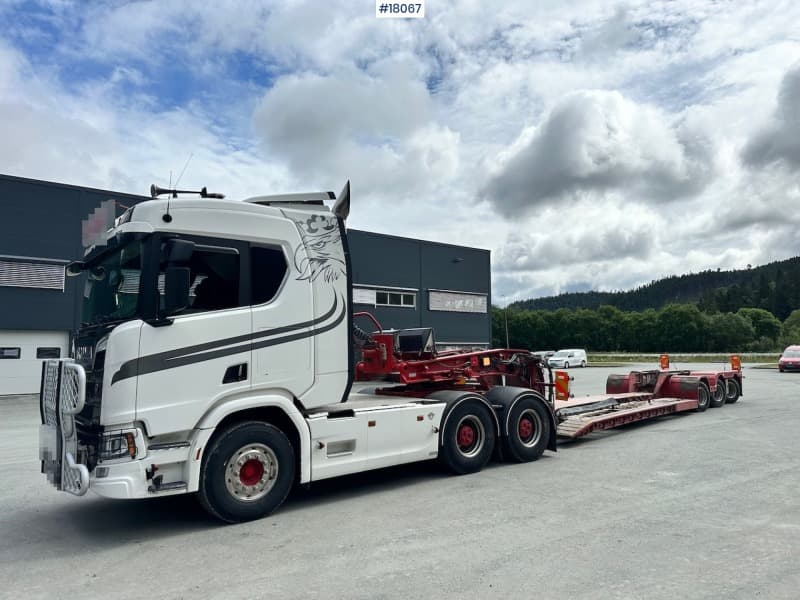 2019 Scania R730 6x4 Truck w/ 2005 Vang 111 trailer. Well equipped!