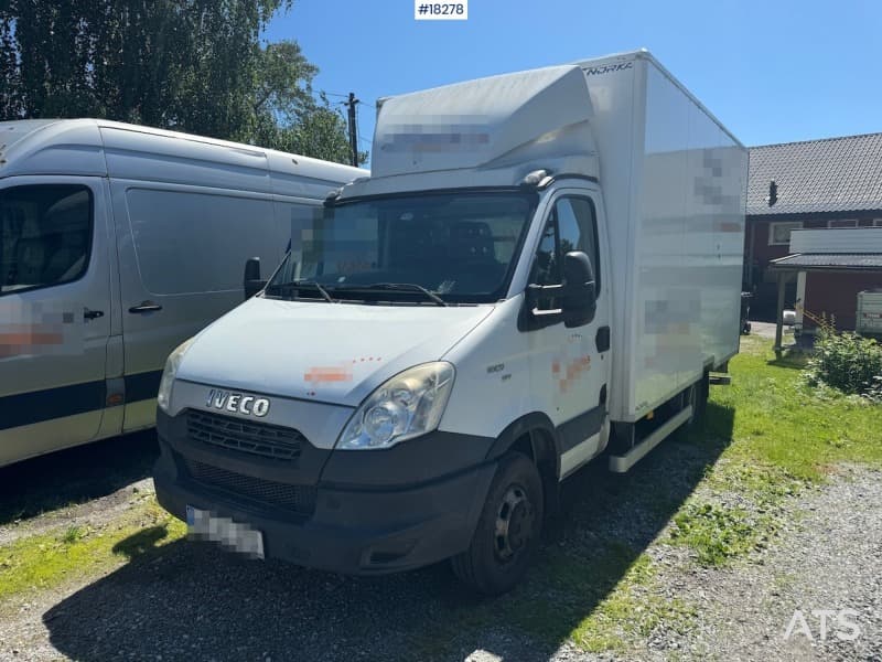 2013 Iveco 50C17 4x2 box truck w/ Zepro lift