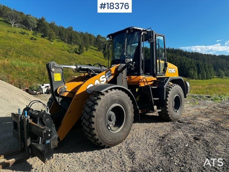  2020 Case 721G wheel loader w/ Plate spreader and folding wing drawer. Only 2015 hours!