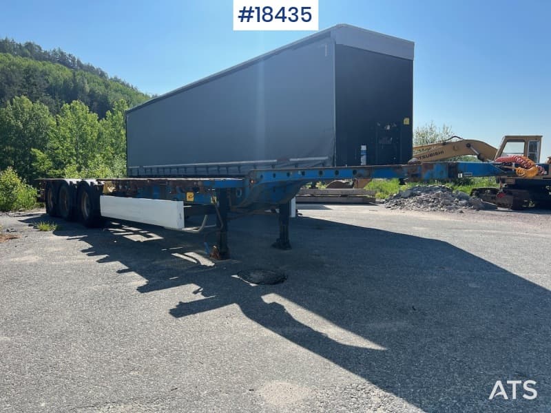 2007 Krone Container chassis trailer