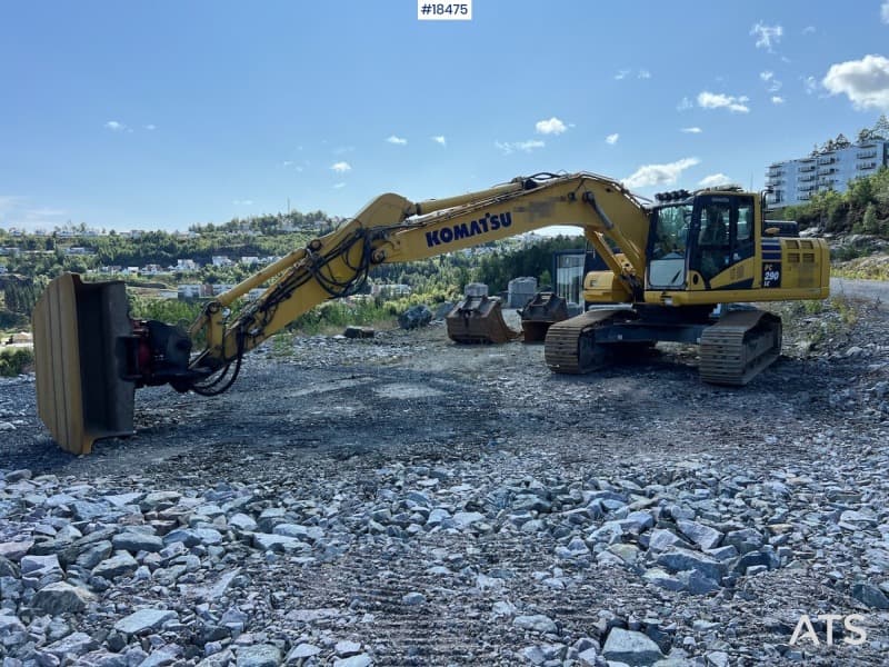 2018 Komatsu PC290LC-11 gravemaskin m/ rotortilt-pusseskuffe-Graveskuffe-Renskeskuffe og topcon Gps