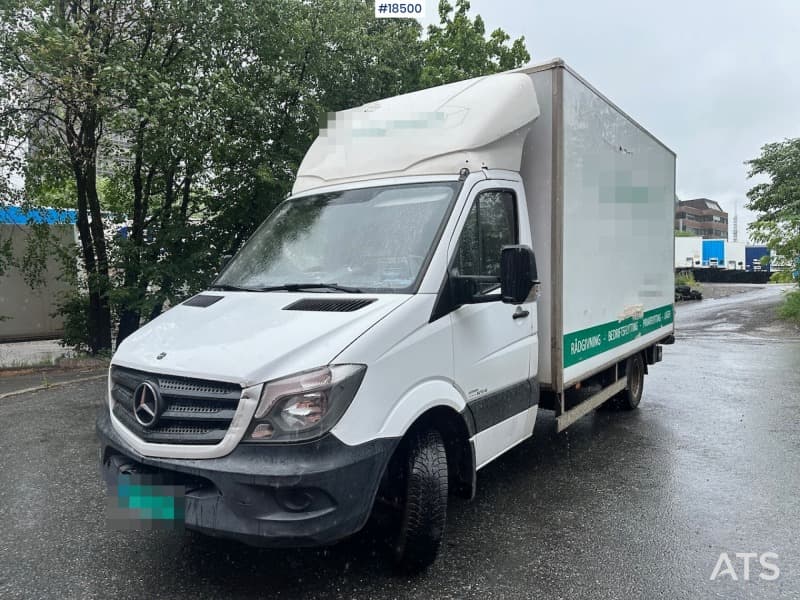 2014 Mercedes Sprinter 4x2 Varebil m/ løftelem.