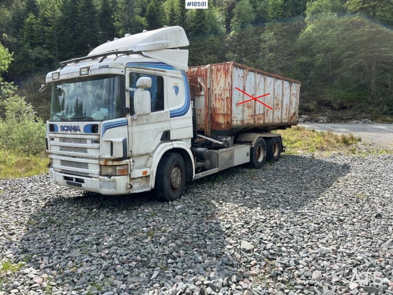 2003 Scania P124 hook truck 6x2 rep. object w / 20 T joab hook