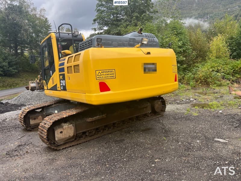 2019 Komatsu PC210LC-11 gravemaskin m/ rotortilt,pusseskuffe,graveskuffe