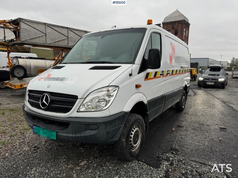 2010 Mercedes Sprinter 4x4 varebil m/ innredning