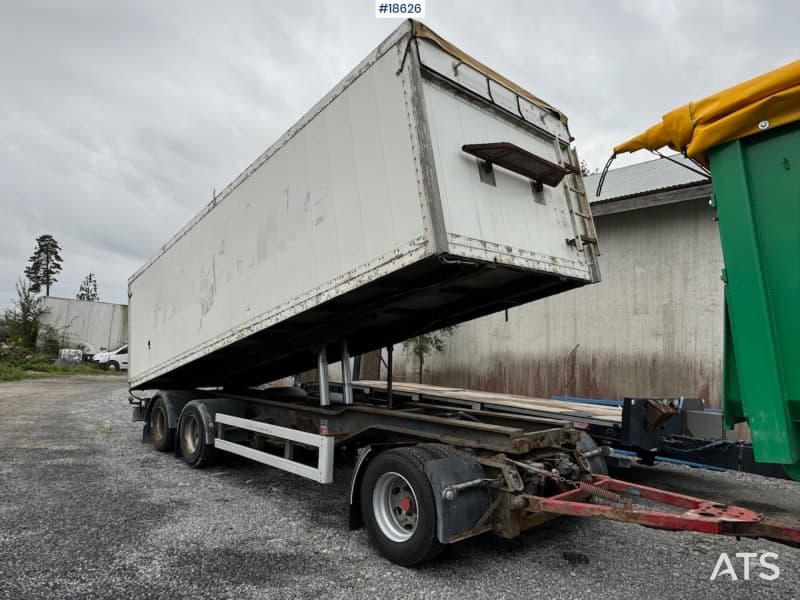 1999 Atka R. Simensen grain trailer