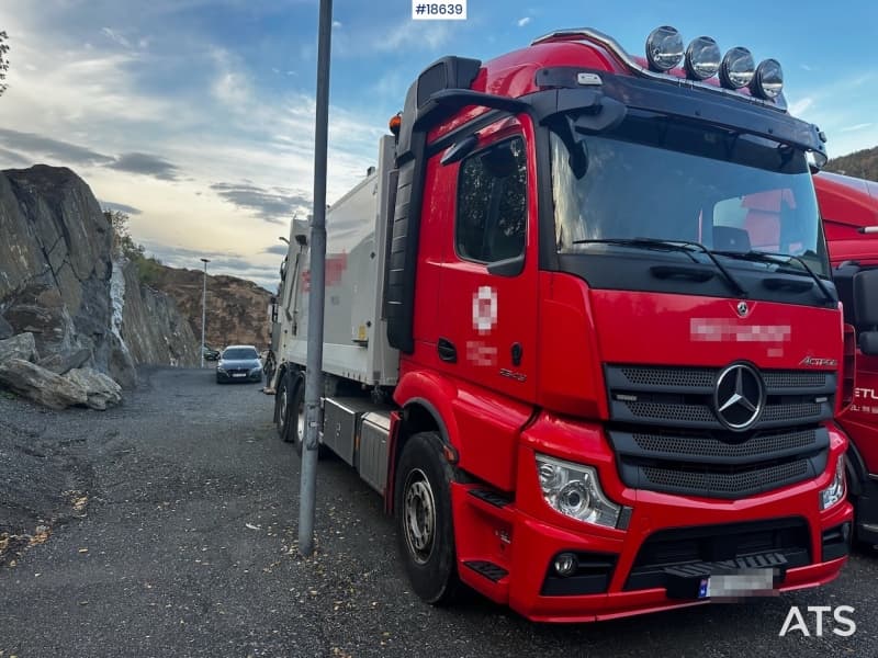 2021 Mercedes actros 2543L 6x2, en kammers renovasjonsbil. 