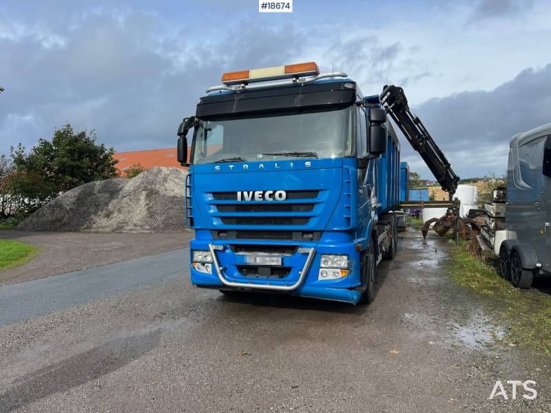 2013 Iveco 260S56Z/P w/ Rear mounted 23 t/m Hiab crane, Containers and 3 axle Skibicki  hook tow. SEE VIDEO