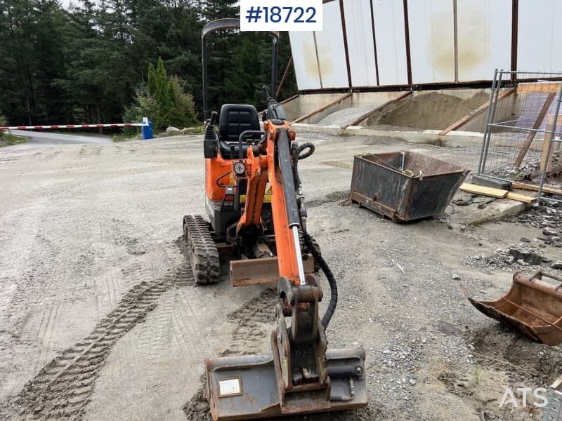  2020 Doosan DX10Z Excavator w/ Spike, Hydraulic Sanding Bucket and Tooth Bucket