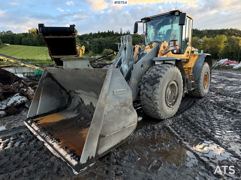 2011 Volvo L120F Hjullaster m/ skuffe og vekt. SE VIDEO