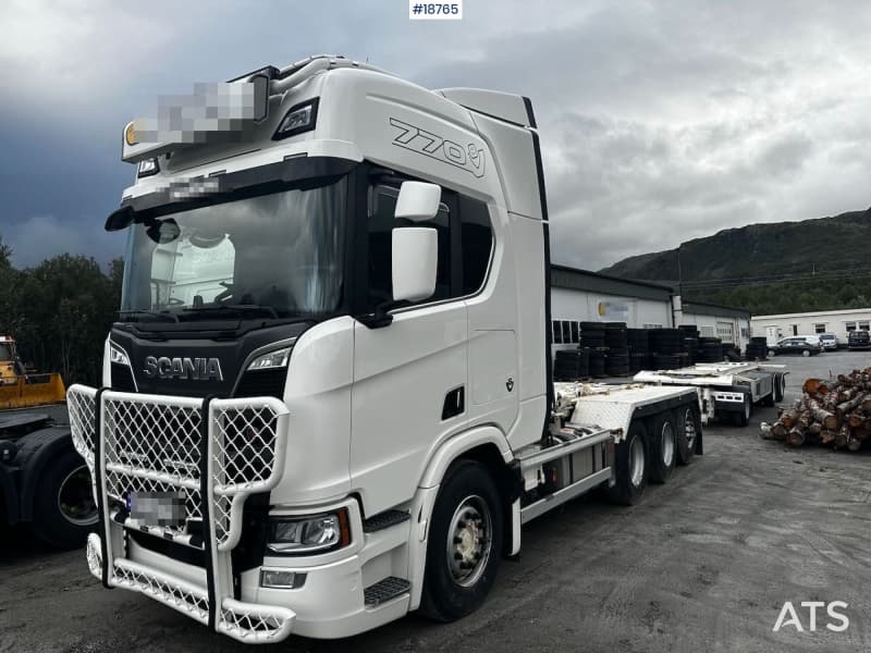 2022 Scania R770 hook truck 8x4 w/ 2022 Spartveit trailer