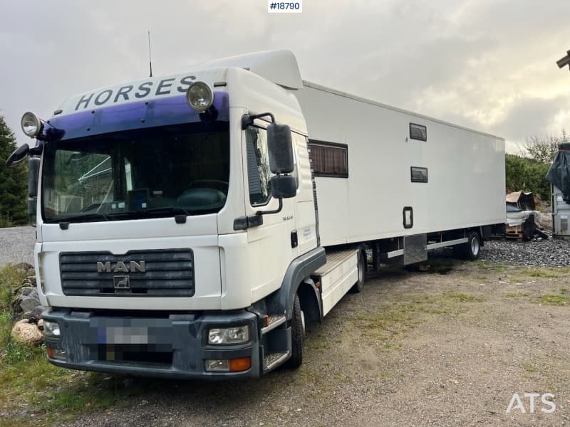 2006 Man TGL8.240 4x2 m/ 2006 veldhuizen 1 akslet Hestehenger med soveplass og oppholdsrom