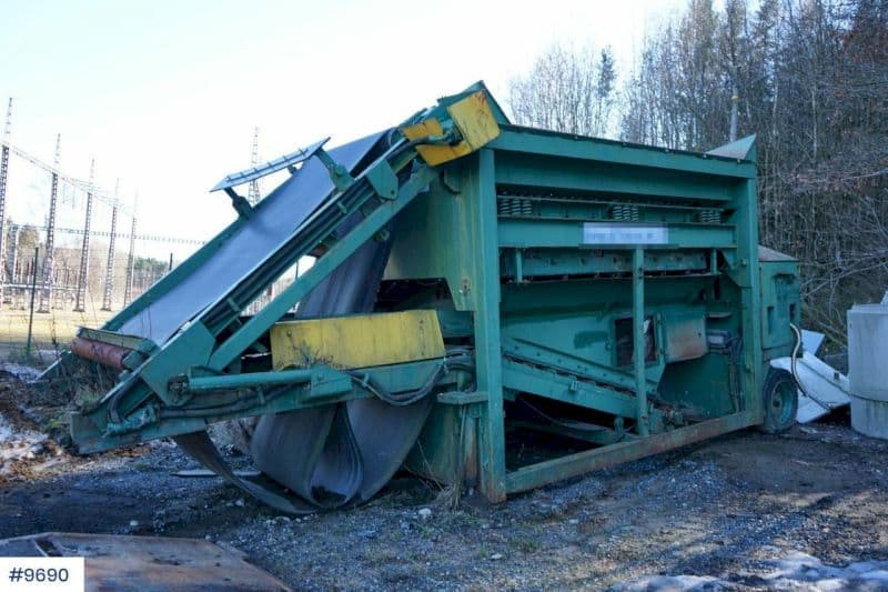 1995 Viper Sizer 120 Turbo Mobile quarry sieve with few hours.